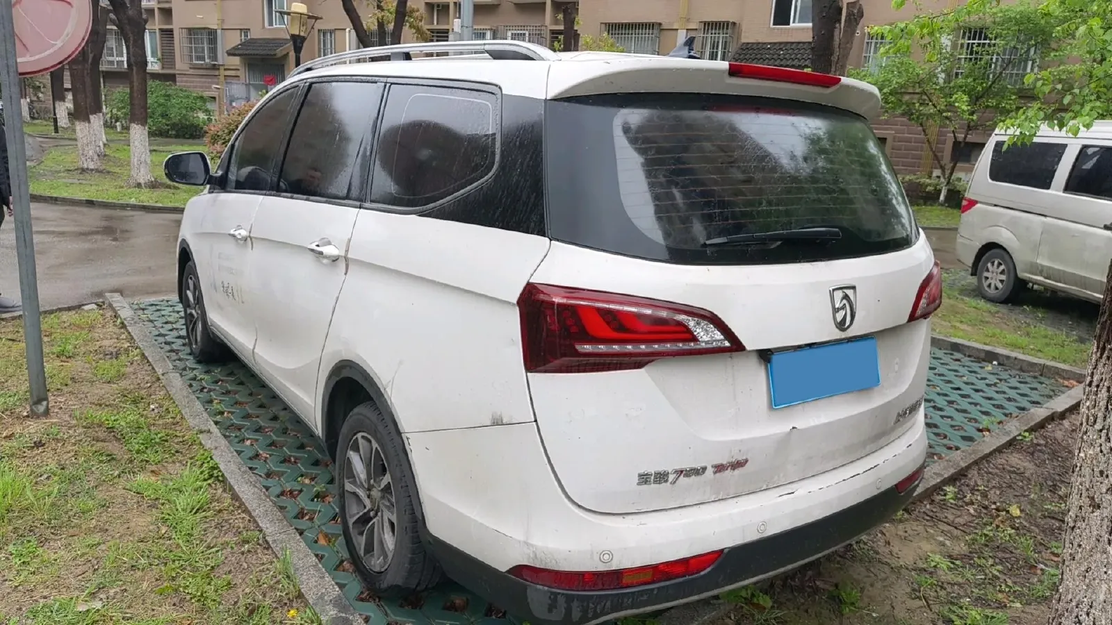 2019 BaoJun 730 1.5T 147HP L4 CVT,autocango,china used car exporter,china ev exporter,chinese used car exporter,chinese used ev exporter