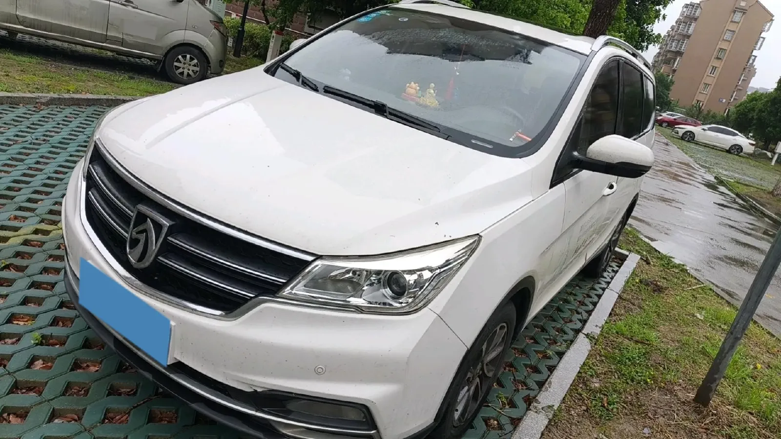 2019 BaoJun 730 1.5T 147HP L4 CVT,autocango,china used car exporter,china ev exporter,chinese used car exporter,chinese used ev exporter