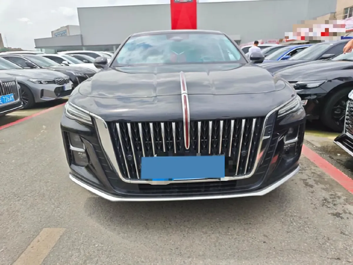 2025 HongQi H5 1.5T 169HP L4 1DHT Hybrid,autocango,china used car exporter,china ev exporter,chinese used car exporter,chinese used ev exporter
