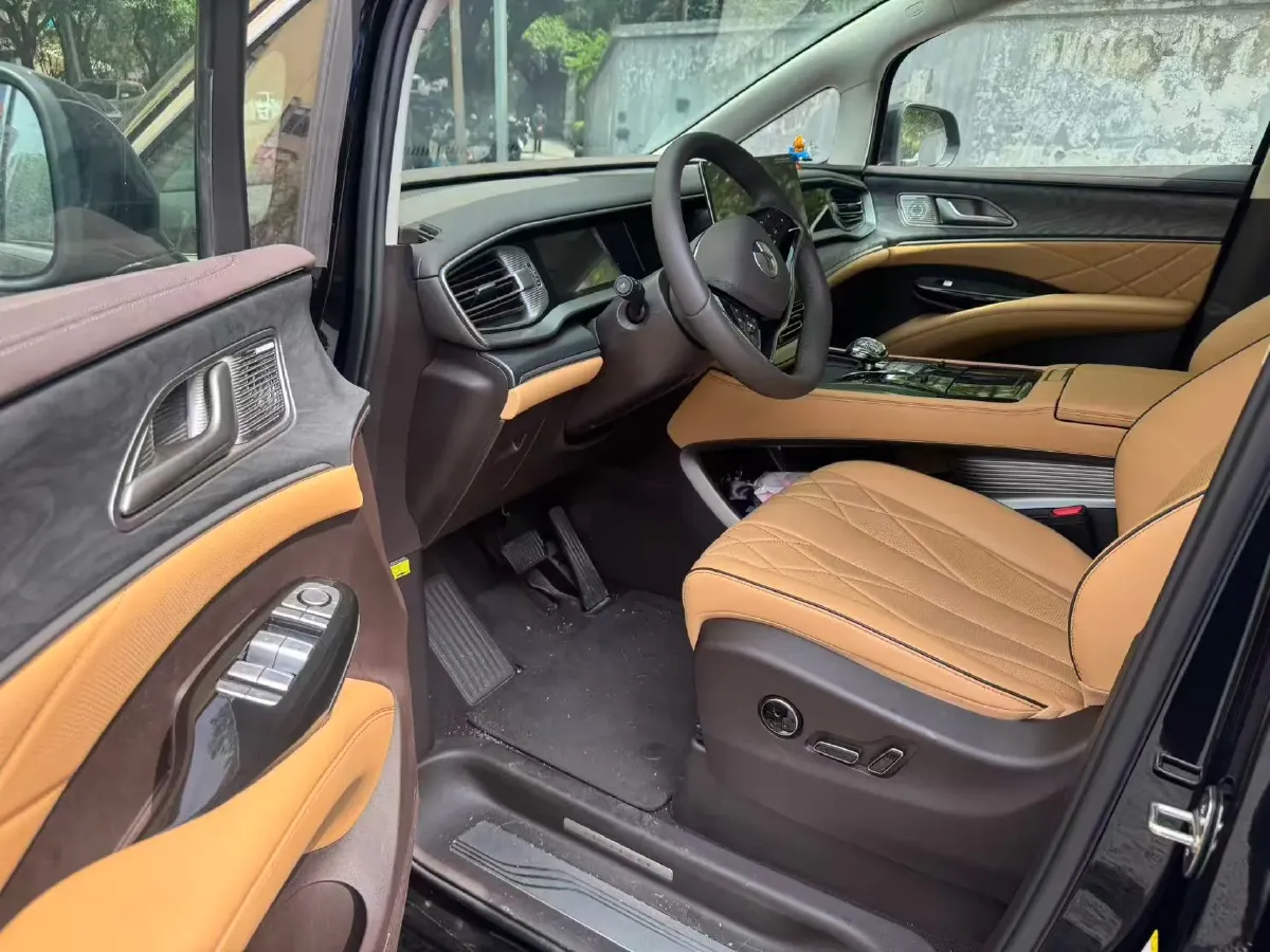 2024 Denza D9 1.5T 139HP L4 E-CVT PHEV 20.39KWH,autocango,china used car exporter,china ev exporter,chinese used car exporter,chinese used ev exporter