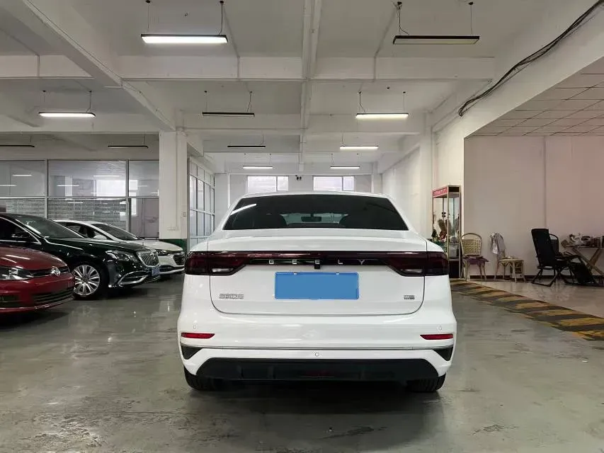 2022 Geely Emgrand 1.5L 114HP L4 CVT,autocango,china used car exporter,china ev exporter,chinese used car exporter,chinese used ev exporter