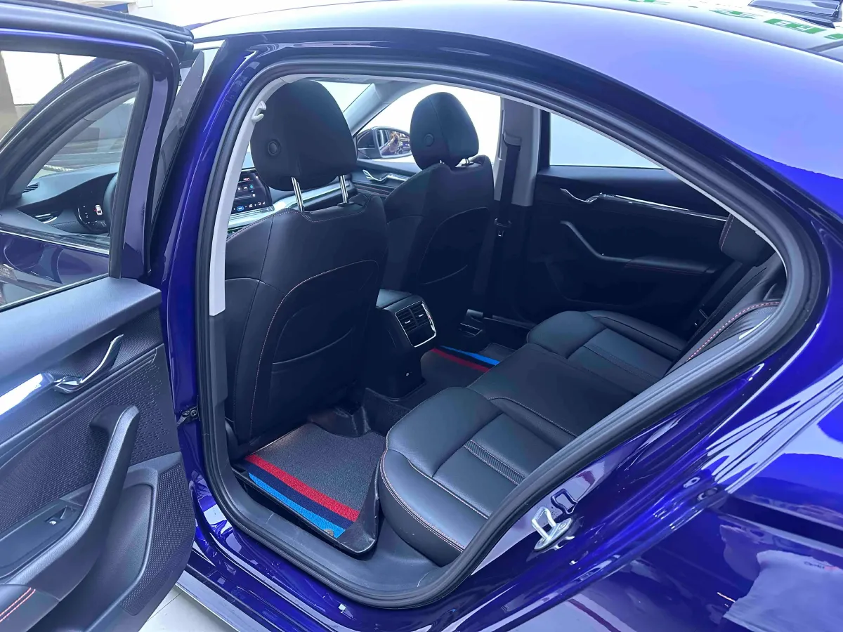 2021 Skoda Octavia 1.4T 150HP L4 7DCT,autocango,china used car exporter,china ev exporter,chinese used car exporter,chinese used ev exporter