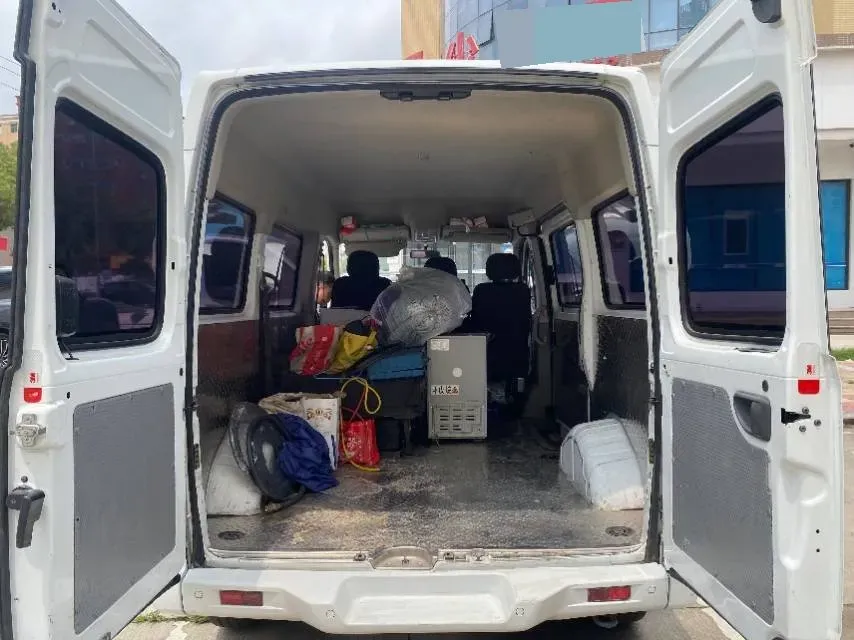 2018 MAXUS XinTu V80 2.5T 136HP L4 6MT,autocango,china used car exporter,china ev exporter,chinese used car exporter,chinese used ev exporter