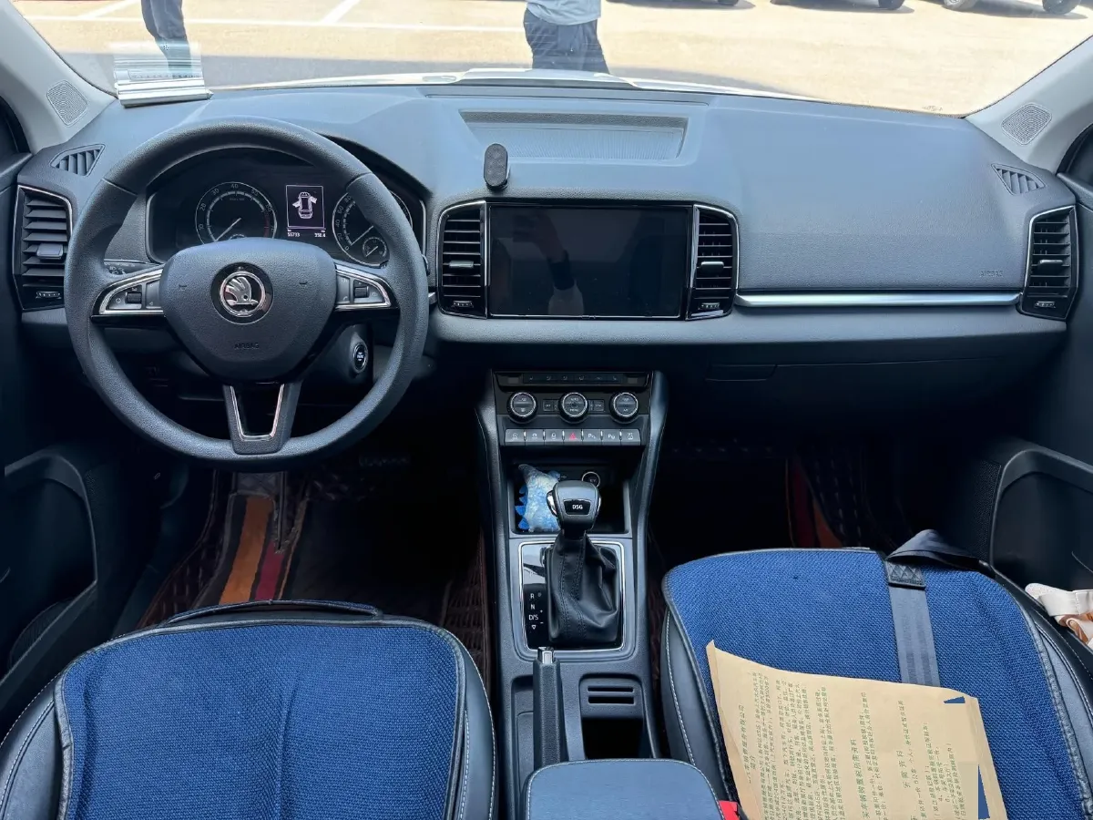 2020 Skoda Karoq 1.4T 150HP L4 7DCT,autocango,china used car exporter,china ev exporter,chinese used car exporter,chinese used ev exporter