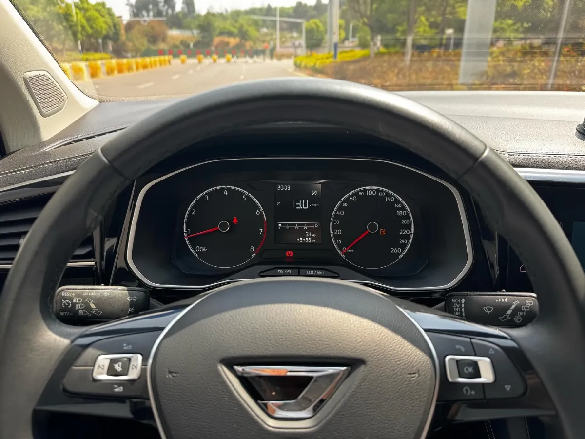 2022 Jetta VS5 1.4T 150HP L4 5MT,autocango,china used car exporter,china ev exporter,chinese used car exporter,chinese used ev exporter