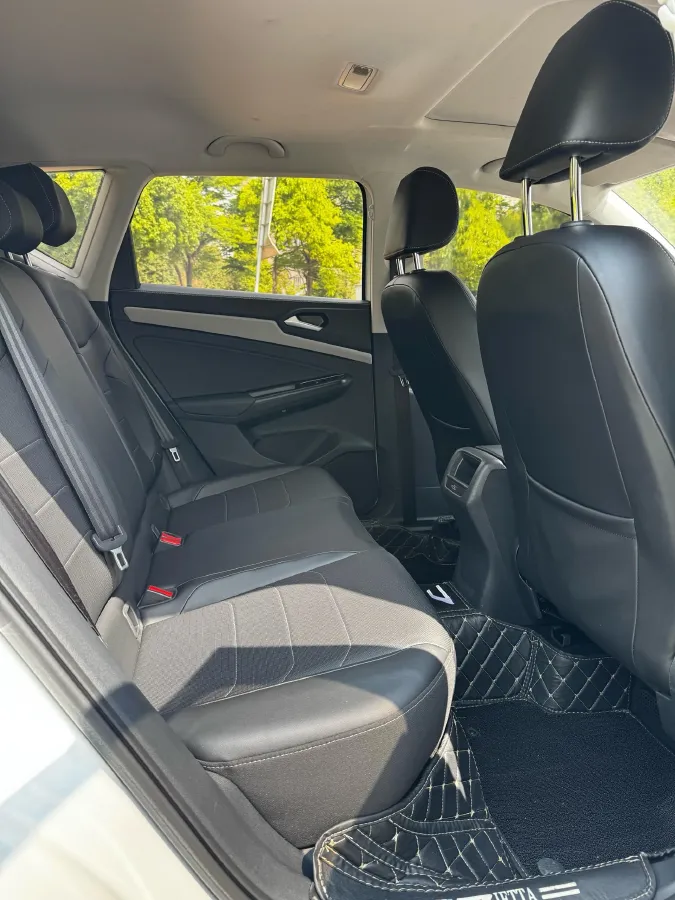 2022 Jetta VS5 1.4T 150HP L4 5MT,autocango,china used car exporter,china ev exporter,chinese used car exporter,chinese used ev exporter