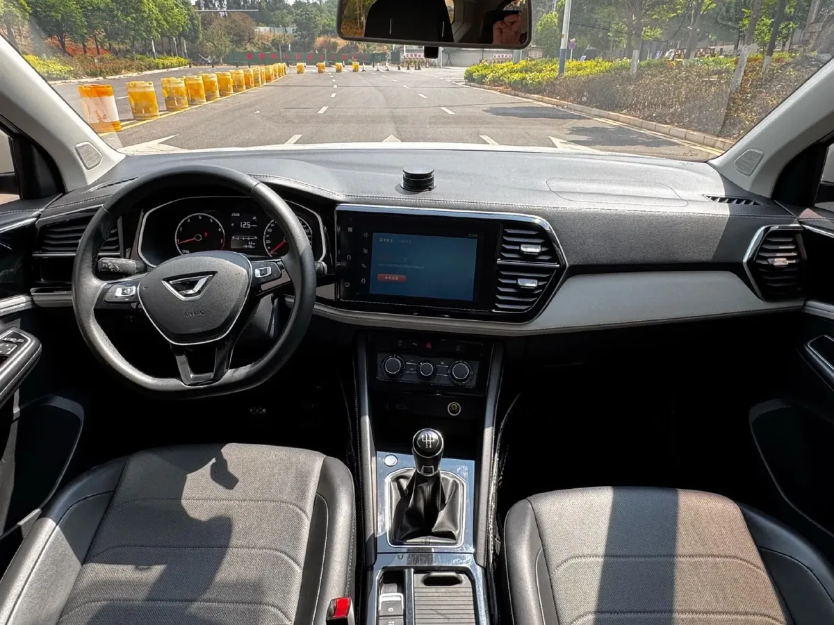 2022 Jetta VS5 1.4T 150HP L4 5MT,autocango,china used car exporter,china ev exporter,chinese used car exporter,chinese used ev exporter