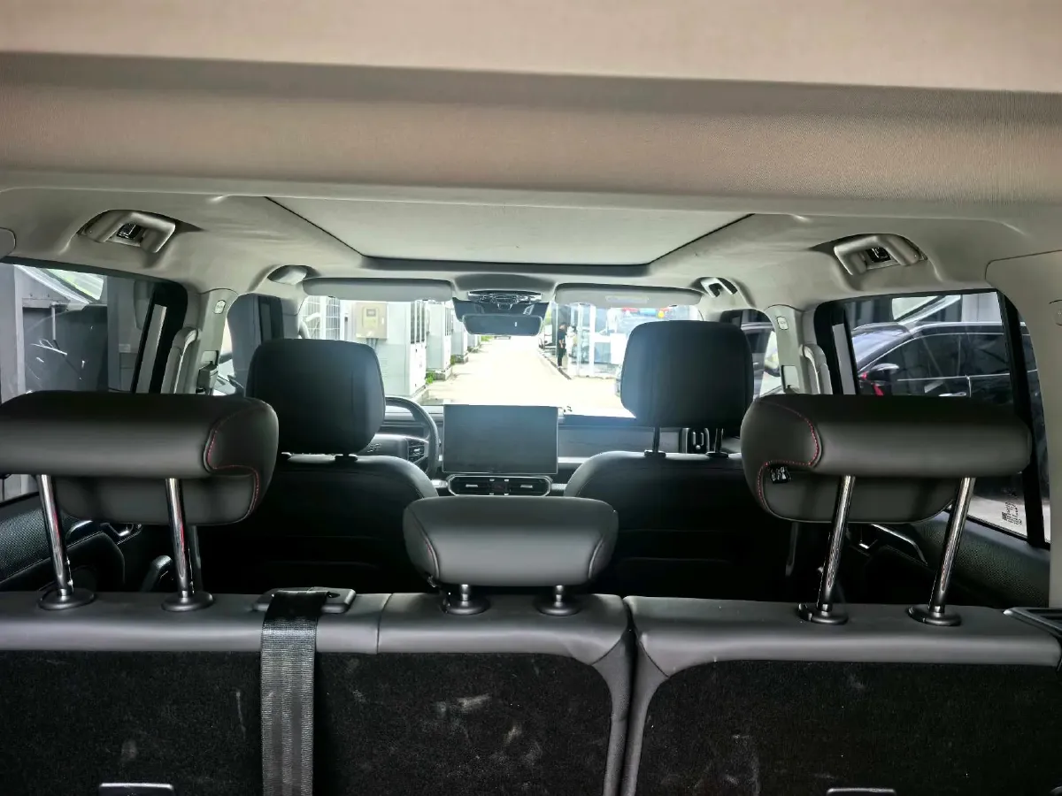 2024 Jetour ShanHai TravellerC-DM 1.5T 156HP L4 3DHT PHEV 26.7KWH,autocango,china used car exporter,china ev exporter,chinese used car exporter,chinese used ev exporter