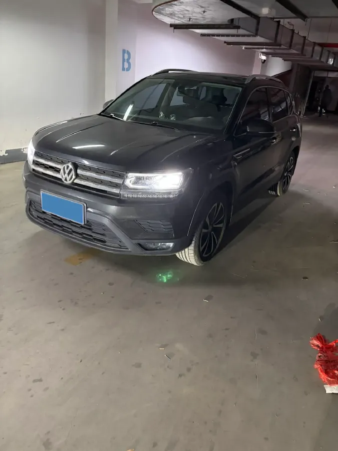2019 MINI MINI 1.5T 102HP L3 7DCT,autocango,china used car exporter,china ev exporter,chinese used car exporter,chinese used ev exporter