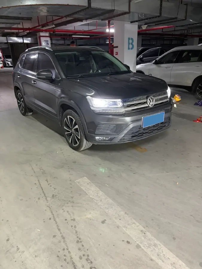 2019 MINI MINI 1.5T 102HP L3 7DCT,autocango,china used car exporter,china ev exporter,chinese used car exporter,chinese used ev exporter