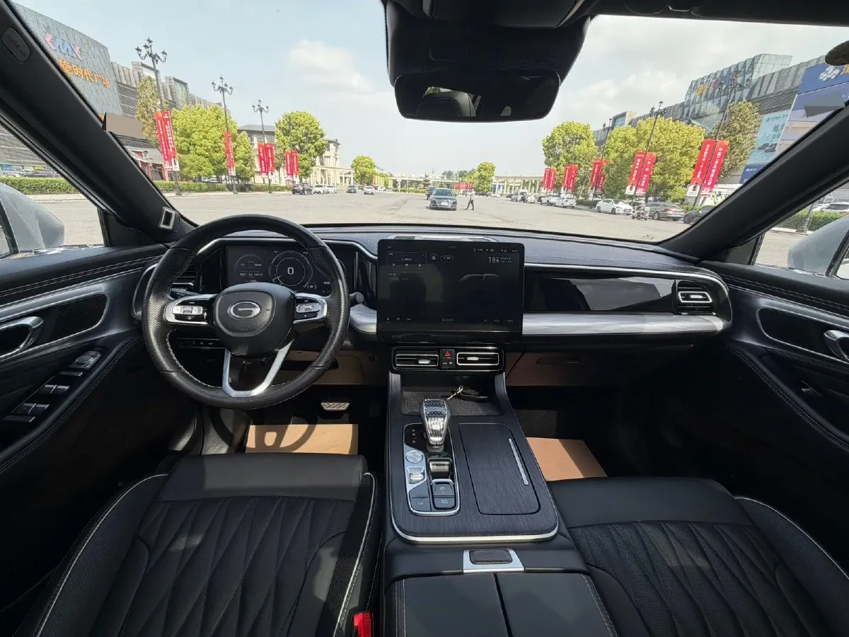 2022 GAC Trumpchi GS8 2.0T 252HP L4 8AT,autocango,china used car exporter,china ev exporter,chinese used car exporter,chinese used ev exporter