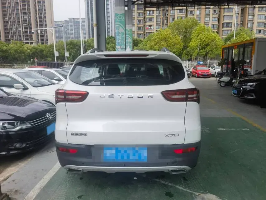 2018 Jetour X70 1.5T 147HP L4 5MT,autocango,china used car exporter,china ev exporter,chinese used car exporter,chinese used ev exporter