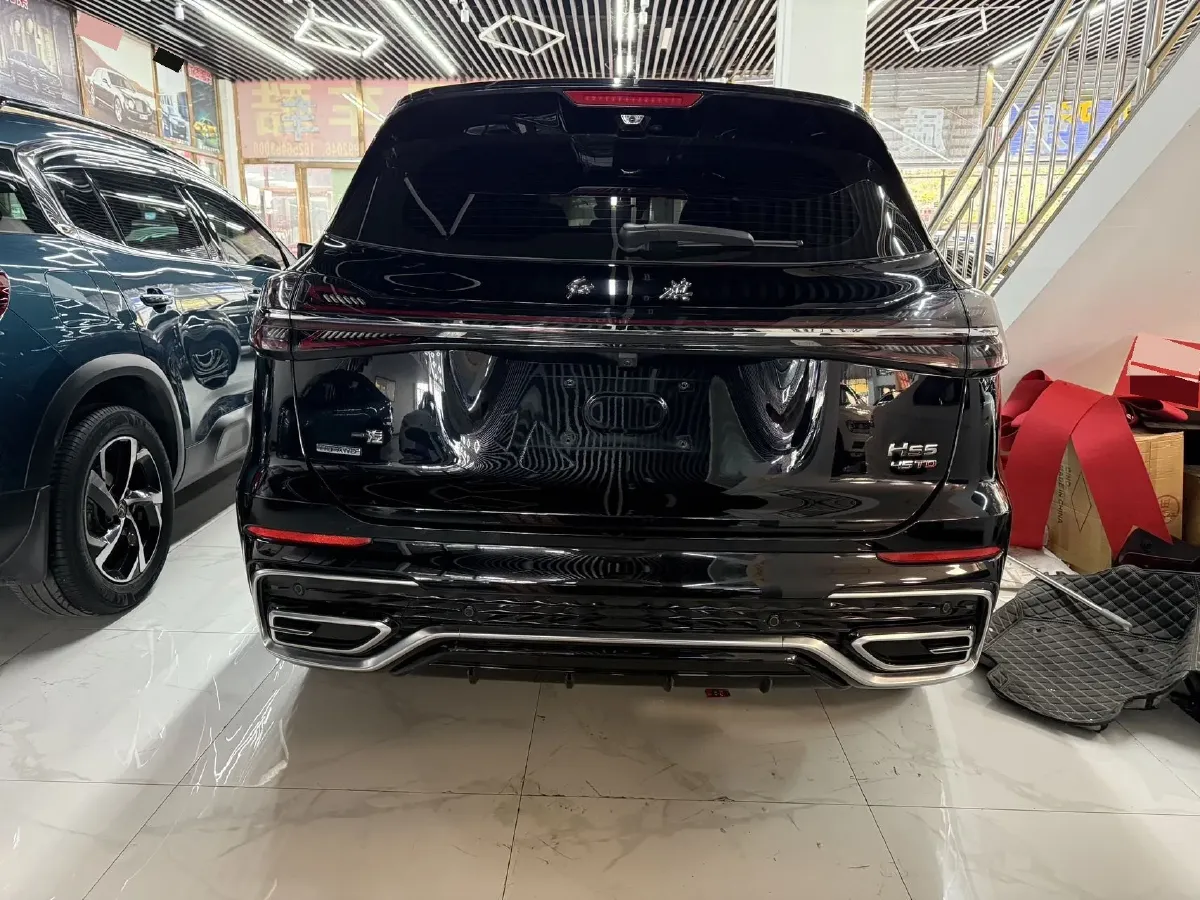 2025 HongQi HS5 2.0T 252HP L4 8AT,autocango,china used car exporter,china ev exporter,chinese used car exporter,chinese used ev exporter