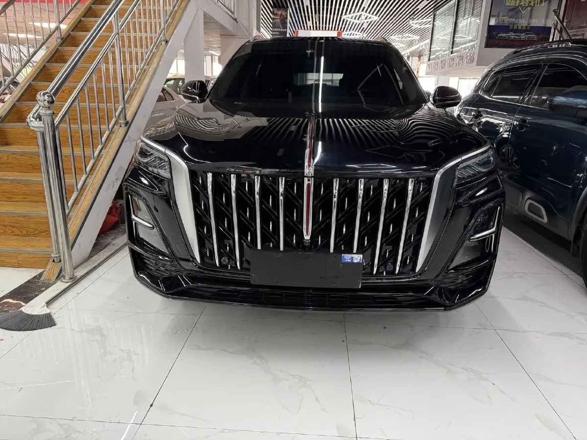 2025 HongQi HS5 2.0T 252HP L4 8AT,autocango,china used car exporter,china ev exporter,chinese used car exporter,chinese used ev exporter