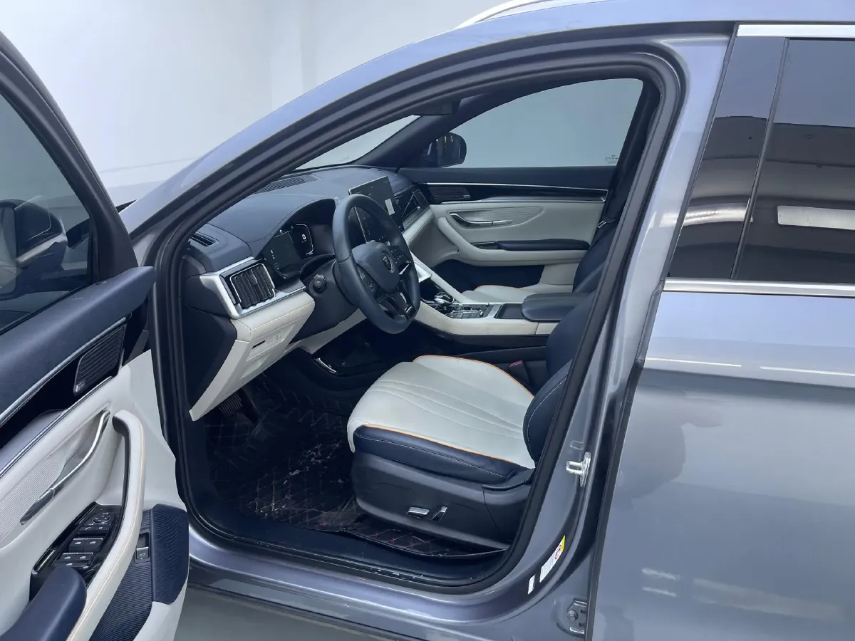 2021 Geely JiaJi 1.5T 177HP L3 7DCT PHEV 11.3KWH,autocango,china used car exporter,china ev exporter,chinese used car exporter,chinese used ev exporter