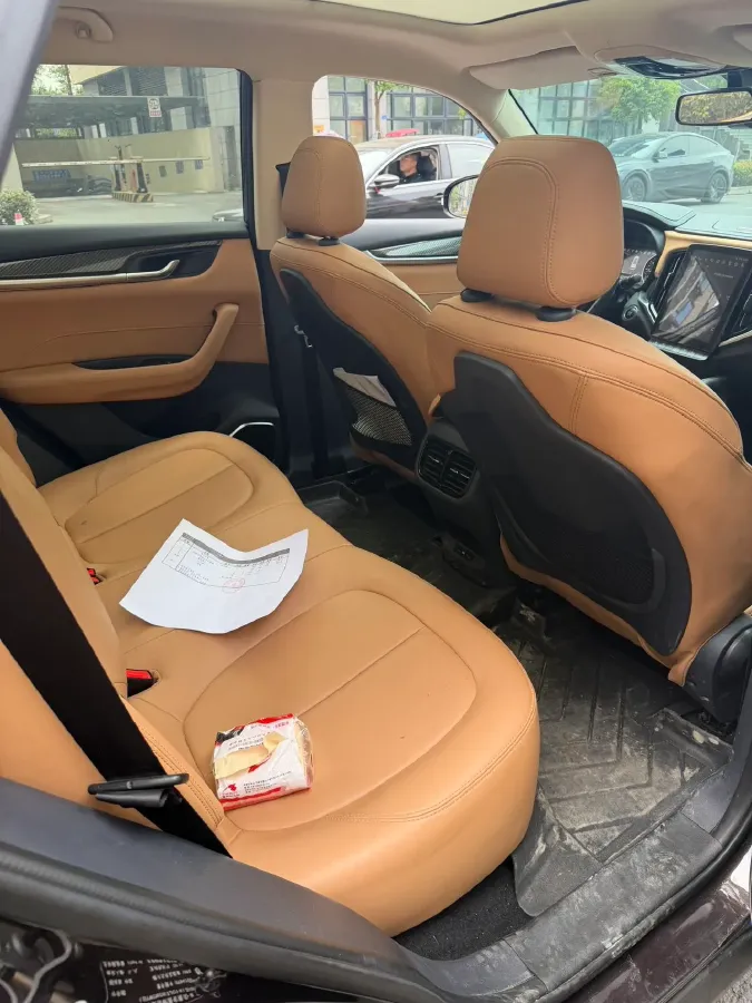 2018 Brilliance Auto V7 1.6T 204HP L4 7DCT,autocango,china used car exporter,china ev exporter,chinese used car exporter,chinese used ev exporter