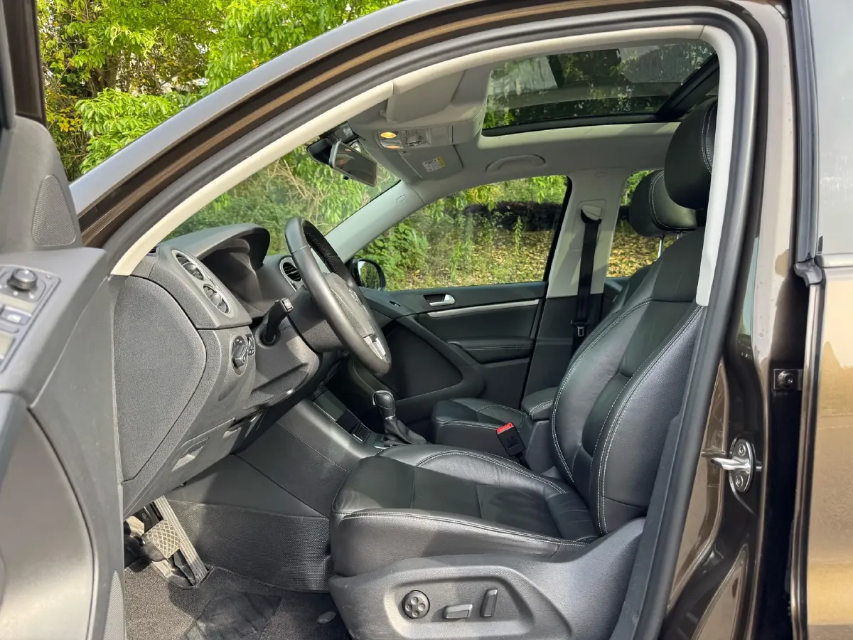 2017 Haval H9 2.0T 190HP L4 8AT,autocango,china used car exporter,china ev exporter,chinese used car exporter,chinese used ev exporter