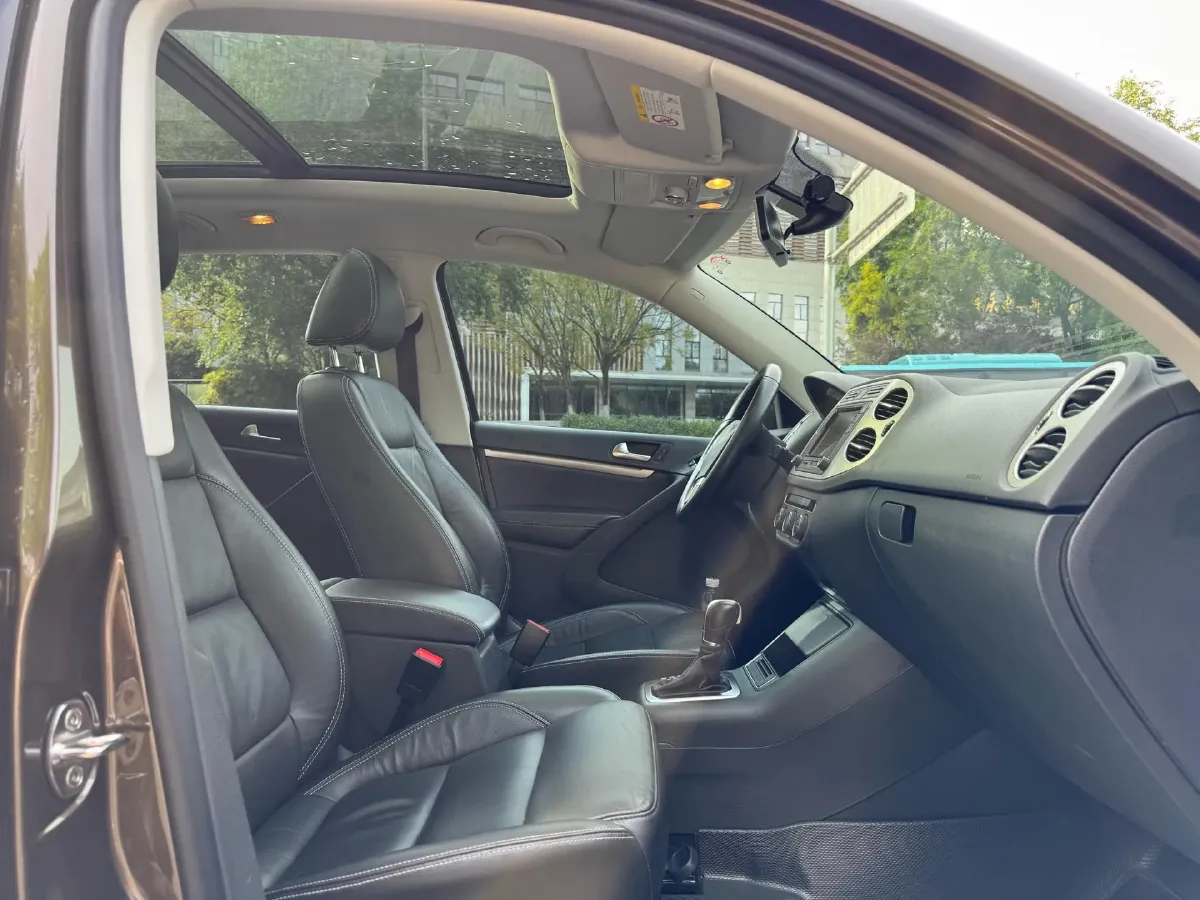 2017 Haval H9 2.0T 190HP L4 8AT,autocango,china used car exporter,china ev exporter,chinese used car exporter,chinese used ev exporter