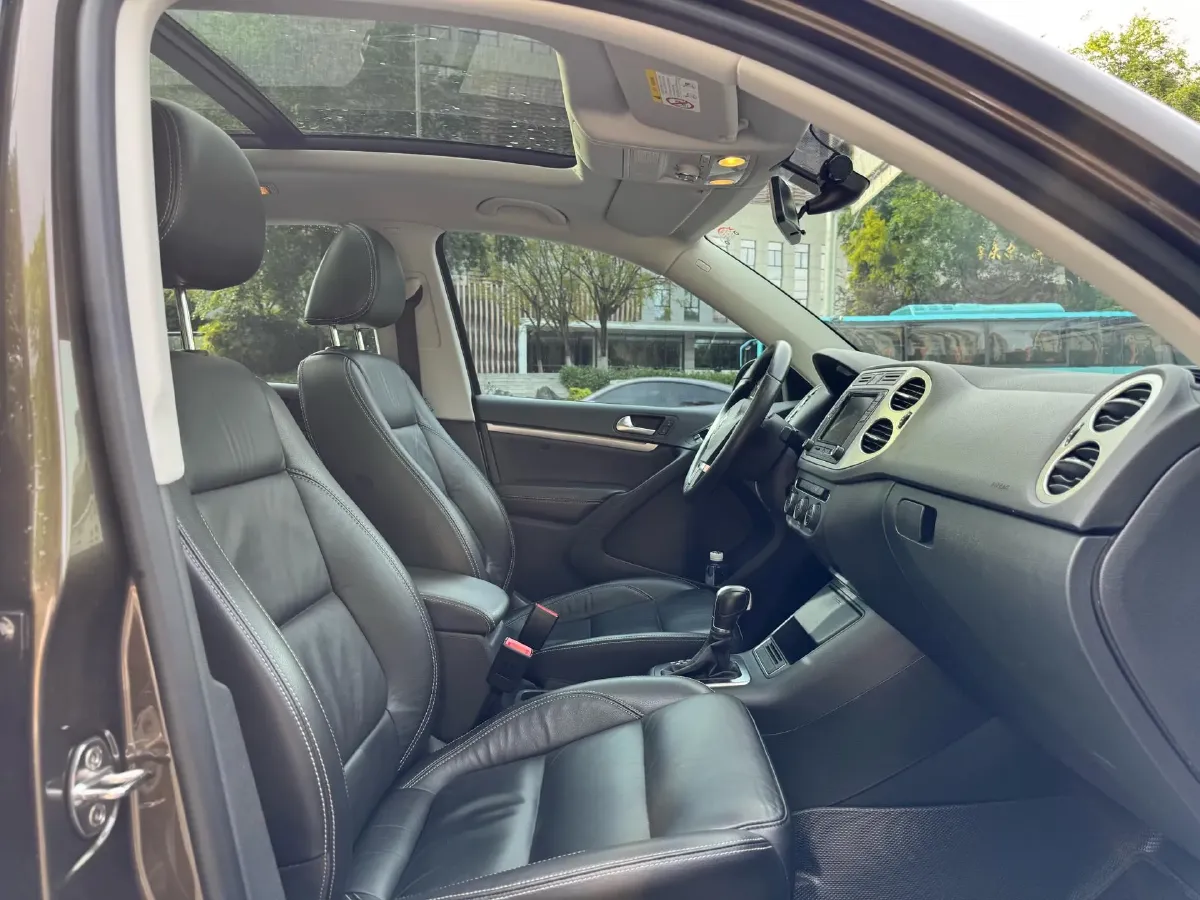 2017 Haval H9 2.0T 190HP L4 8AT,autocango,china used car exporter,china ev exporter,chinese used car exporter,chinese used ev exporter