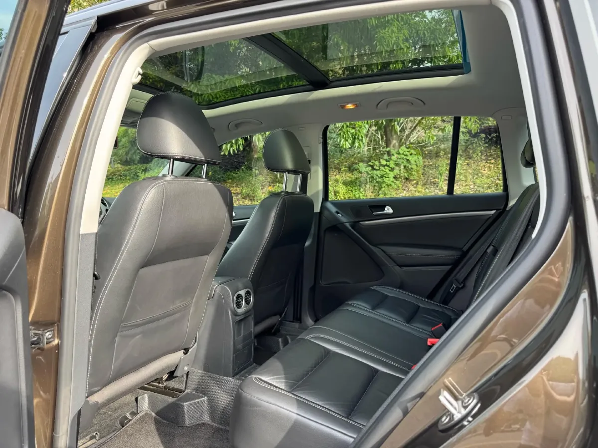 2017 Haval H9 2.0T 190HP L4 8AT,autocango,china used car exporter,china ev exporter,chinese used car exporter,chinese used ev exporter