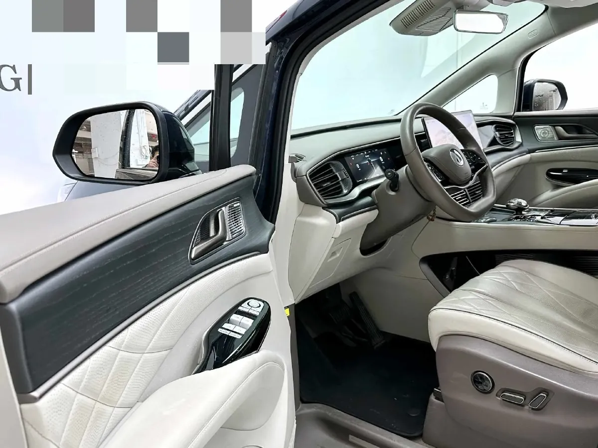 2022 Mercedes-Benz GLC Class 2.0T 197HP L4 9AT,autocango,china used car exporter,china ev exporter,chinese used car exporter,chinese used ev exporter