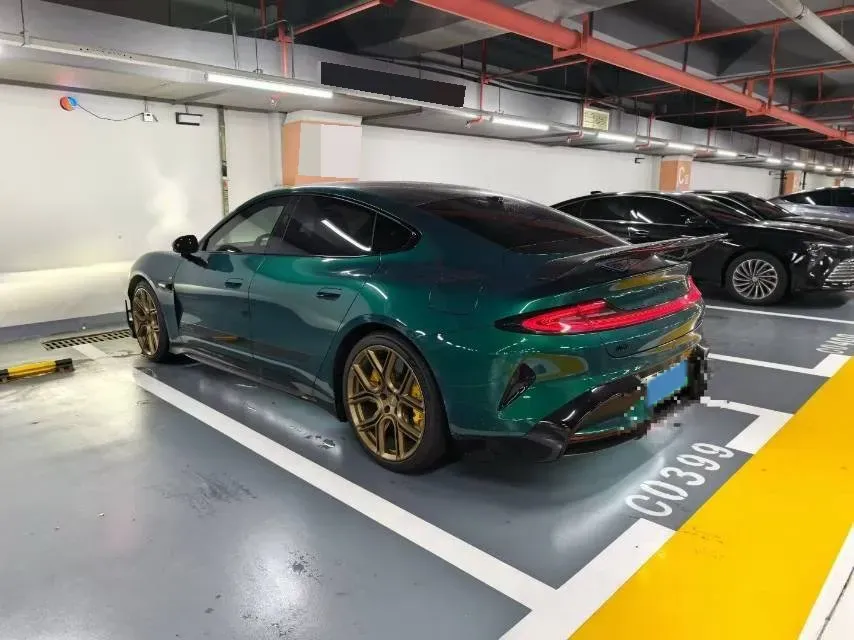 2025 MI SU7 Ultra BEV 93.7KWH,autocango,china used car exporter,china ev exporter,chinese used car exporter,chinese used ev exporter