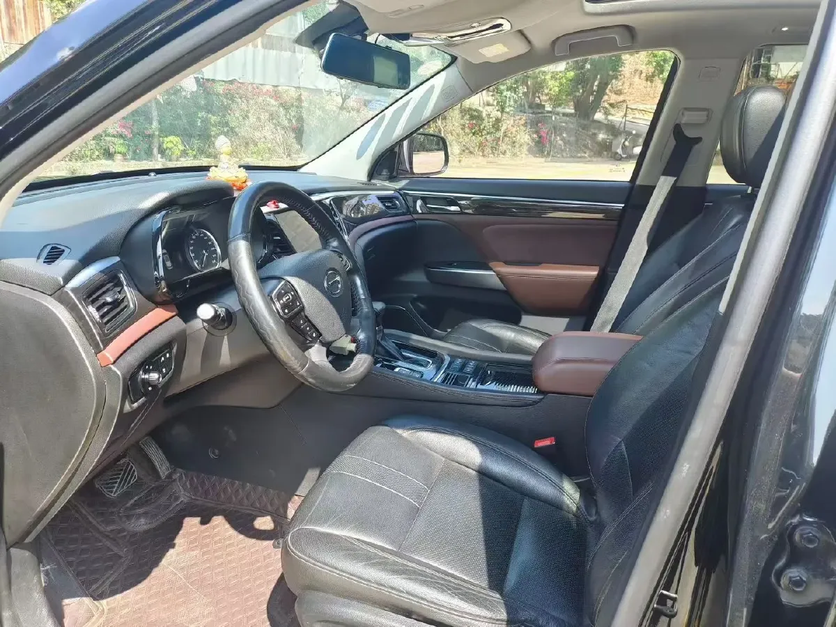 2017 GAC Trumpchi GS8 2.0T 201HP L4 6AT,autocango,china used car exporter,china ev exporter,chinese used car exporter,chinese used ev exporter