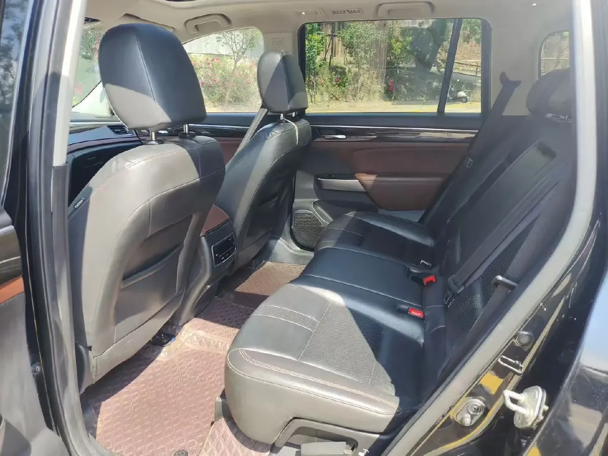 2017 GAC Trumpchi GS8 2.0T 201HP L4 6AT,autocango,china used car exporter,china ev exporter,chinese used car exporter,chinese used ev exporter