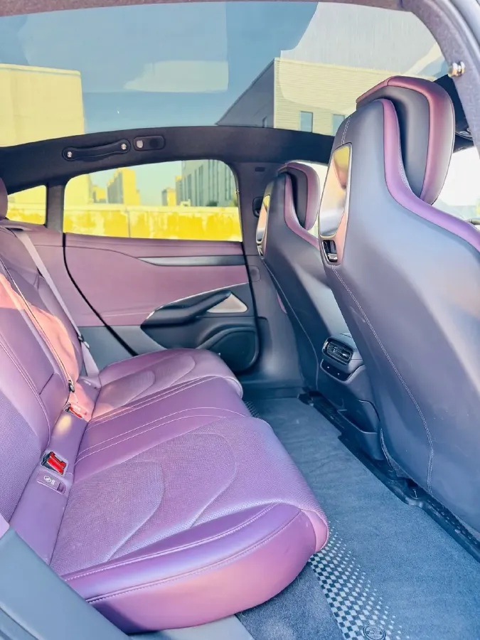 2024 MI SU7 BEV 73.6KWH,autocango,china used car exporter,china ev exporter,chinese used car exporter,chinese used ev exporter