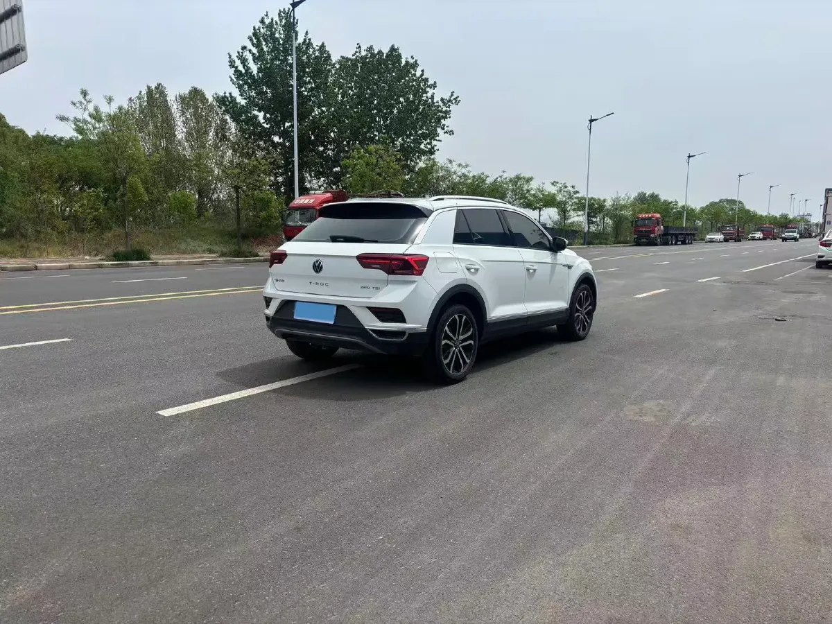 2021 Volkswagen T-Roc 1.4T 150HP L4 7DCT,autocango,china used car exporter,china ev exporter,chinese used car exporter,chinese used ev exporter