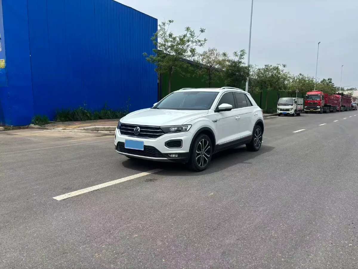2021 Volkswagen T-Roc 1.4T 150HP L4 7DCT,autocango,china used car exporter,china ev exporter,chinese used car exporter,chinese used ev exporter