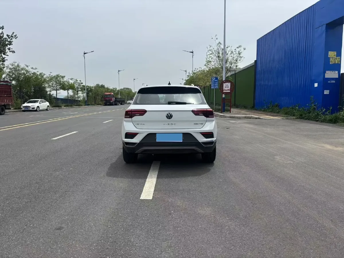 2021 Volkswagen T-Roc 1.4T 150HP L4 7DCT,autocango,china used car exporter,china ev exporter,chinese used car exporter,chinese used ev exporter