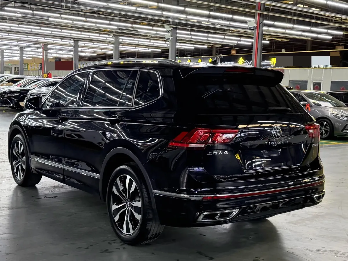 2024 Volkswagen Tiguan L 2.0T 186HP L4 7DCT,autocango,china used car exporter,china ev exporter,chinese used car exporter,chinese used ev exporter