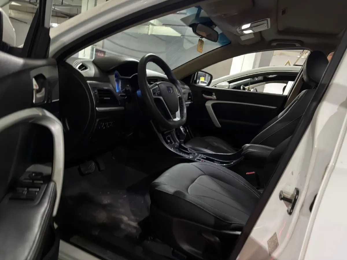 2017 Geely Emgrand 1.5L 109HP L4 CVT,autocango,china used car exporter,china ev exporter,chinese used car exporter,chinese used ev exporter