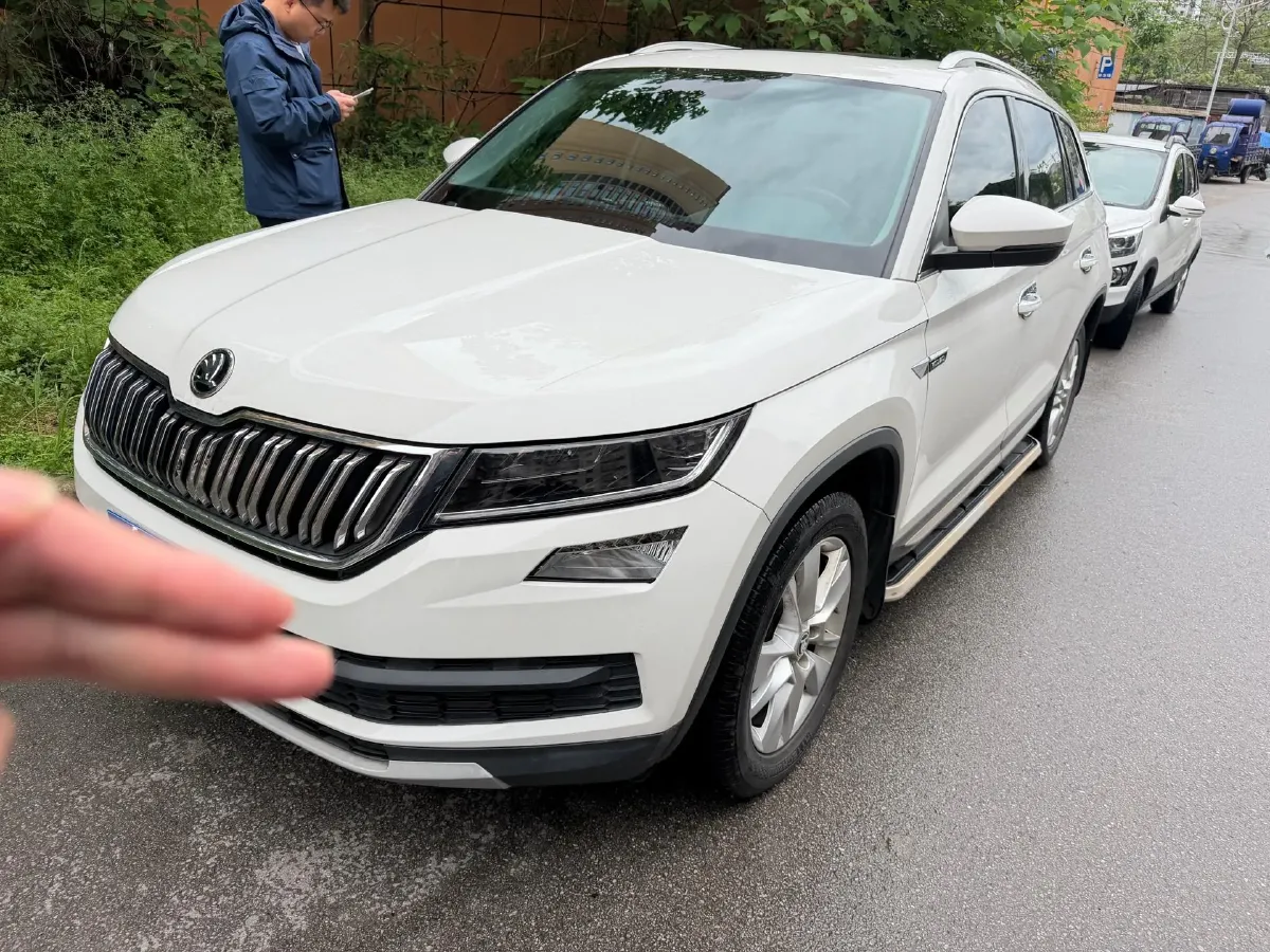 2018 Skoda Kodiak 2.0T 186HP L4 7DCT,autocango,china used car exporter,china ev exporter,chinese used car exporter,chinese used ev exporter