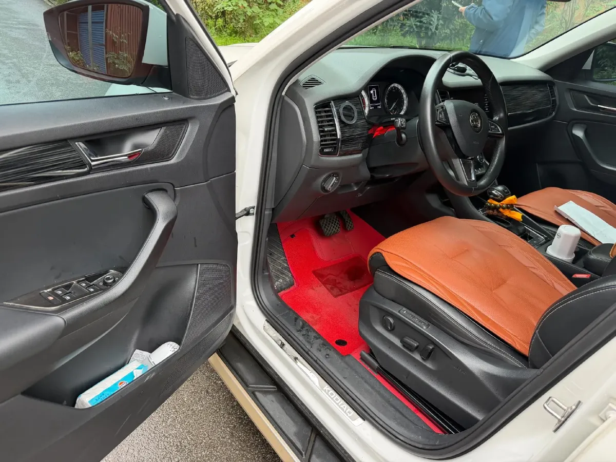 2018 Skoda Kodiak 2.0T 186HP L4 7DCT,autocango,china used car exporter,china ev exporter,chinese used car exporter,chinese used ev exporter