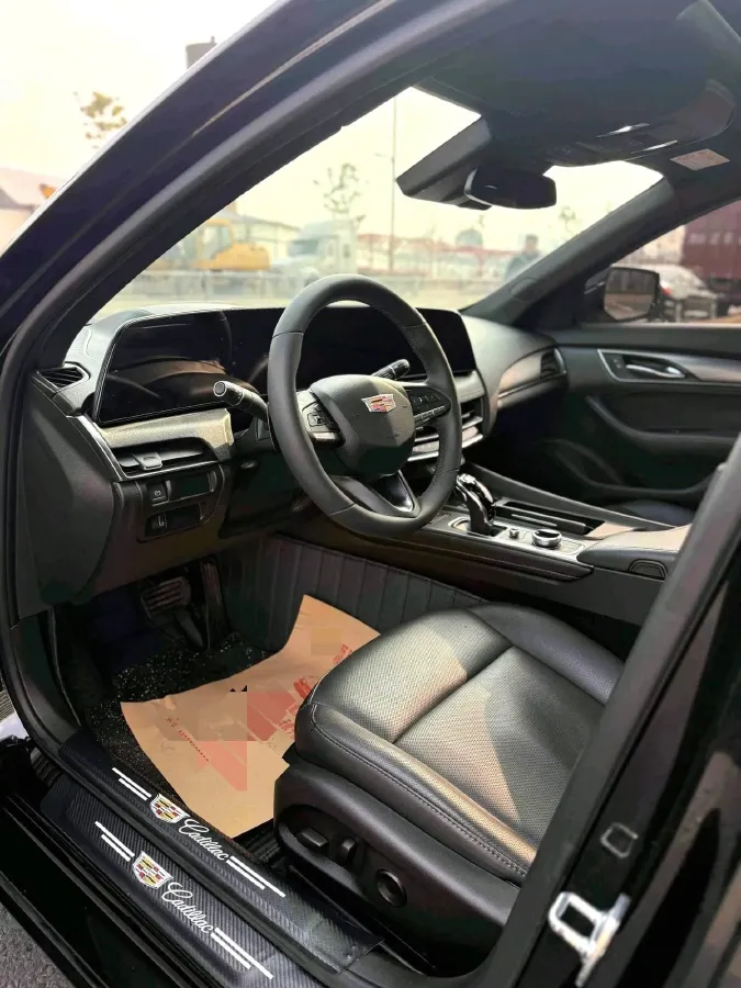 2024 Cadillac CT5 2.0T 237HP L4 10AT,autocango,china used car exporter,china ev exporter,chinese used car exporter,chinese used ev exporter