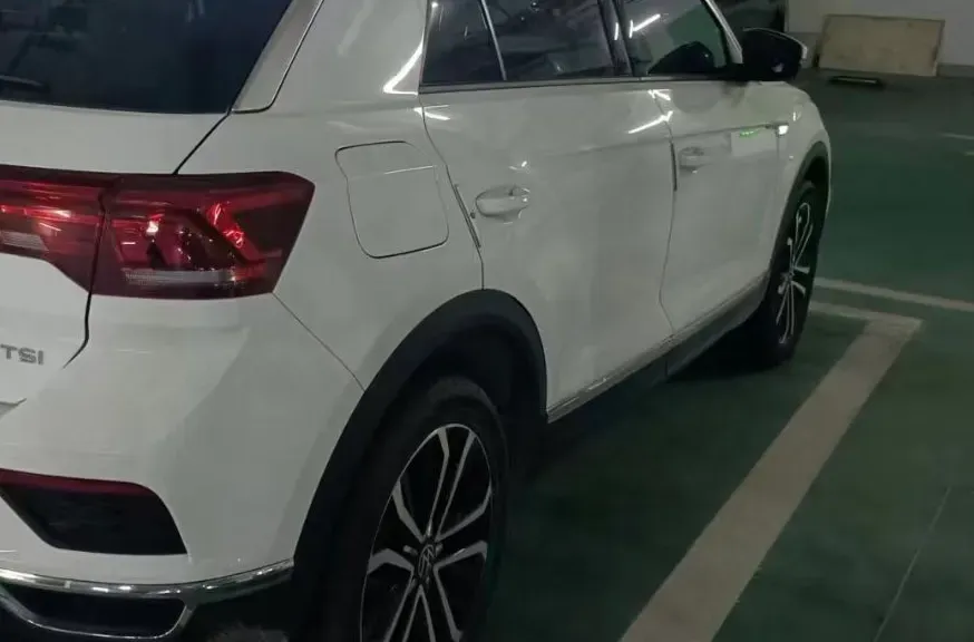 2022 Volkswagen T-Roc 1.4T 150HP L4 7DCT,autocango,china used car exporter,china ev exporter,chinese used car exporter,chinese used ev exporter
