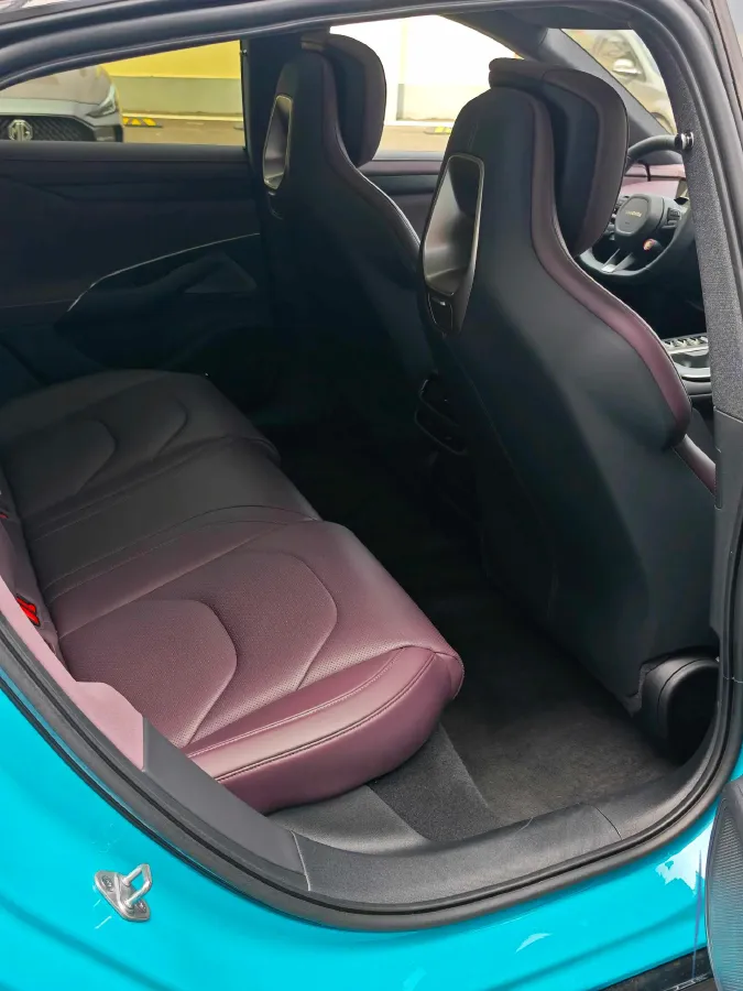 2024 MI SU7 BEV 94.3KWH,autocango,china used car exporter,china ev exporter,chinese used car exporter,chinese used ev exporter