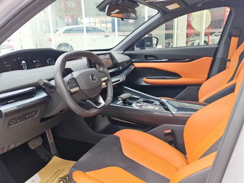 2023 ChangAn UNI-V 1.5T 188HP L4 7DCT,autocango,china used car exporter,china ev exporter,chinese used car exporter,chinese used ev exporter