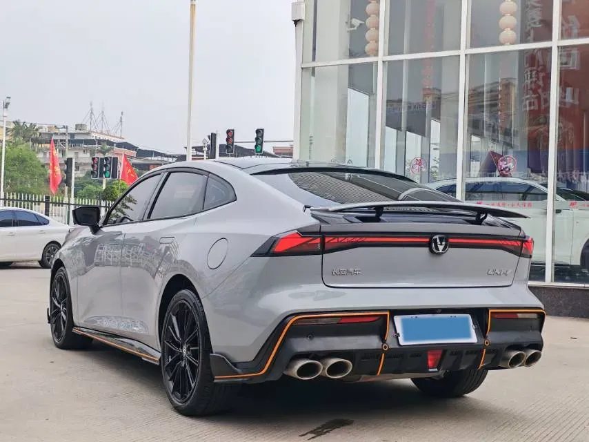 2023 ChangAn UNI-V 1.5T 188HP L4 7DCT,autocango,china used car exporter,china ev exporter,chinese used car exporter,chinese used ev exporter