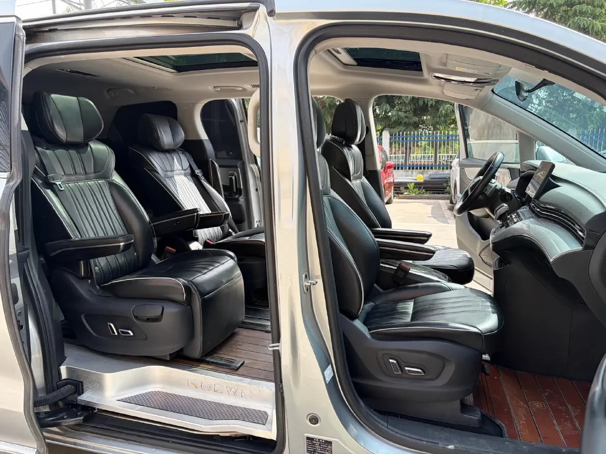 2021 Roewe iMAX8 2.0T 234HP L4 8AT,autocango,china used car exporter,china ev exporter,chinese used car exporter,chinese used ev exporter