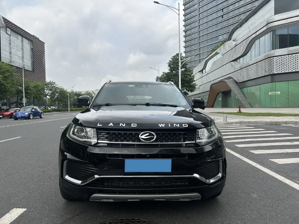 2018 Landwind X7 1.5T 163HP L4 8AT,autocango,china used car exporter,china ev exporter,chinese used car exporter,chinese used ev exporter