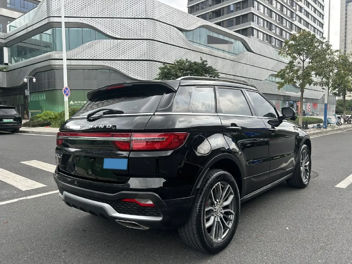 2018 Landwind X7 1.5T 163HP L4 8AT,autocango,china used car exporter,china ev exporter,chinese used car exporter,chinese used ev exporter