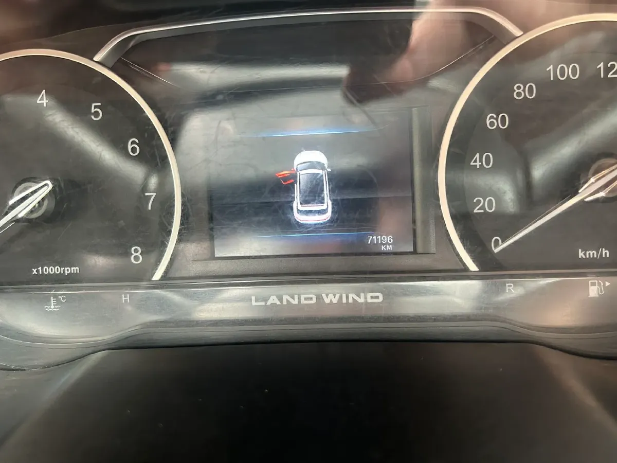 2018 Landwind X7 1.5T 163HP L4 8AT,autocango,china used car exporter,china ev exporter,chinese used car exporter,chinese used ev exporter