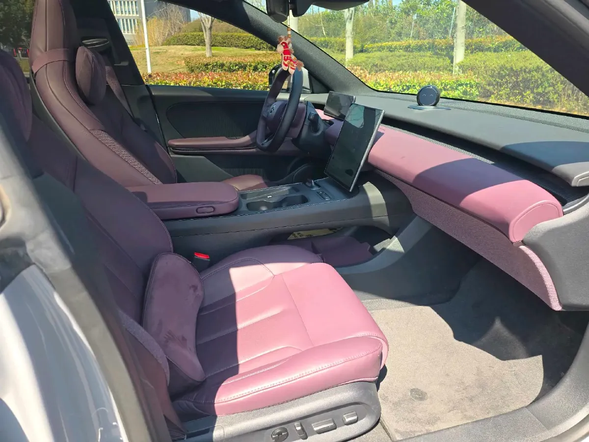 2022 JunTian HeiWuShi Youth 2.0T 203HP L4 6AT,autocango,china used car exporter,china ev exporter,chinese used car exporter,chinese used ev exporter