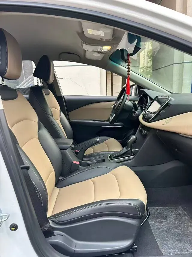 2020 Chevrolet Monza 1.5L 113HP L4 6AT,autocango,china used car exporter,china ev exporter,chinese used car exporter,chinese used ev exporter