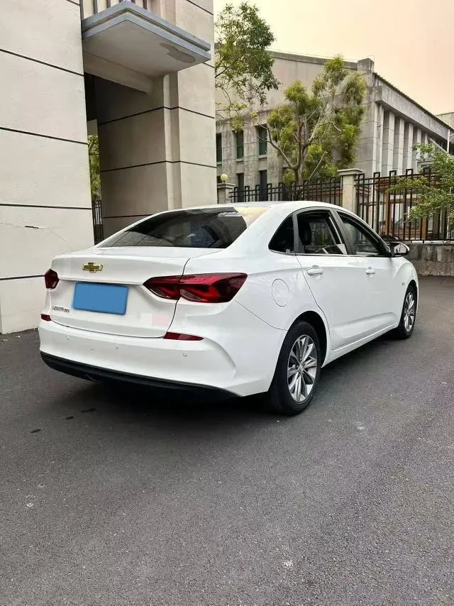 2020 Chevrolet Monza 1.5L 113HP L4 6AT,autocango,china used car exporter,china ev exporter,chinese used car exporter,chinese used ev exporter