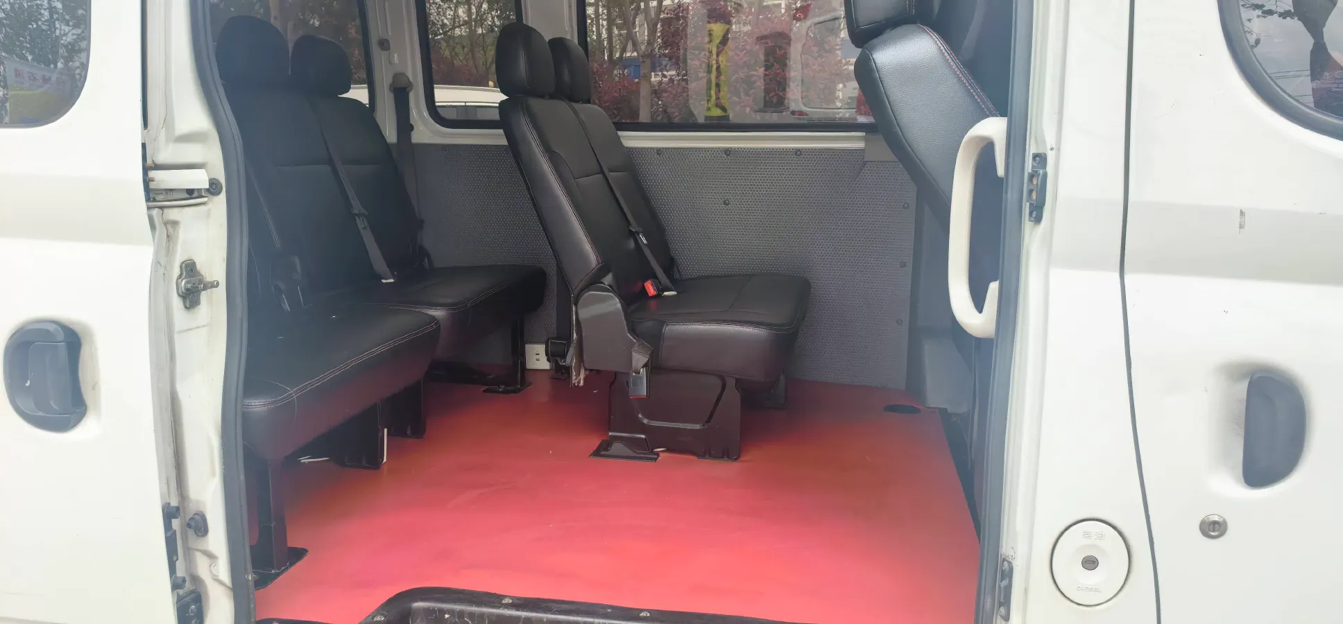 2021 MAXUS XinTu V80 2.0T 127HP L4 6MT,autocango,china used car exporter,china ev exporter,chinese used car exporter,chinese used ev exporter