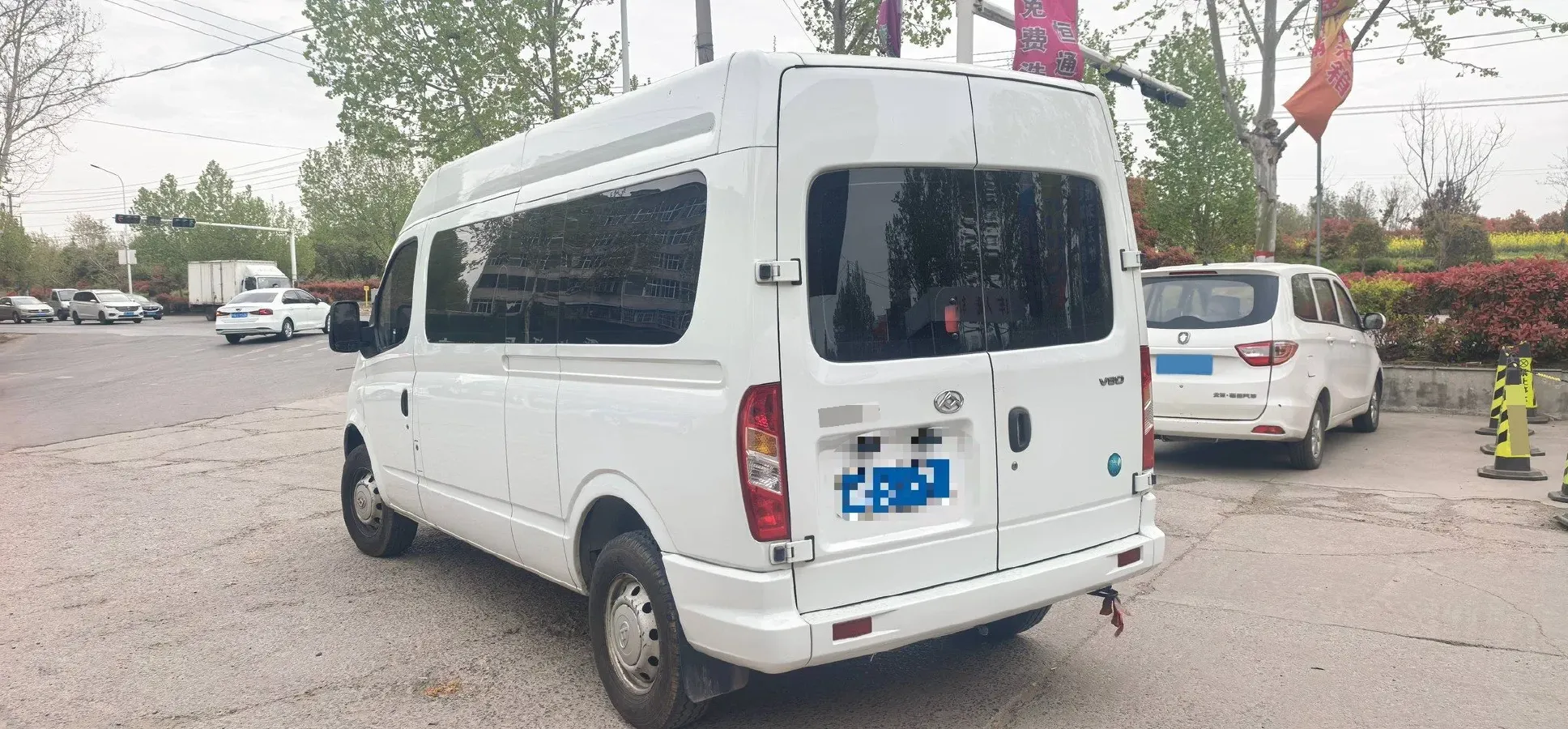 2021 MAXUS XinTu V80 2.0T 127HP L4 6MT,autocango,china used car exporter,china ev exporter,chinese used car exporter,chinese used ev exporter